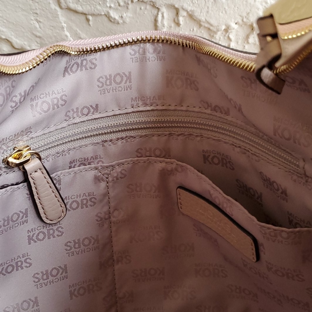 Michael kors hobo bag - Picture 10 of 10